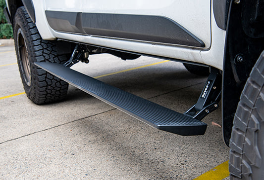 Hilux N80 Electric Side Steps: E-Boards – Running Boards