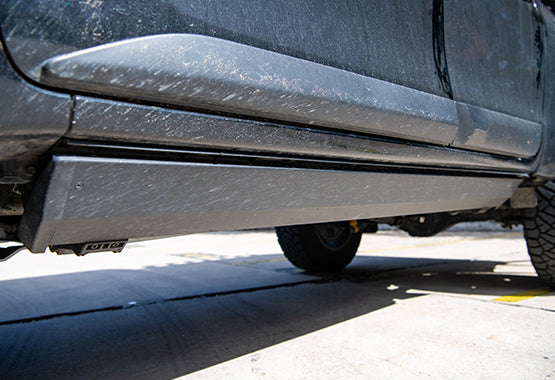 Hilux N80 Electric Side Steps: E-Boards – Running Boards