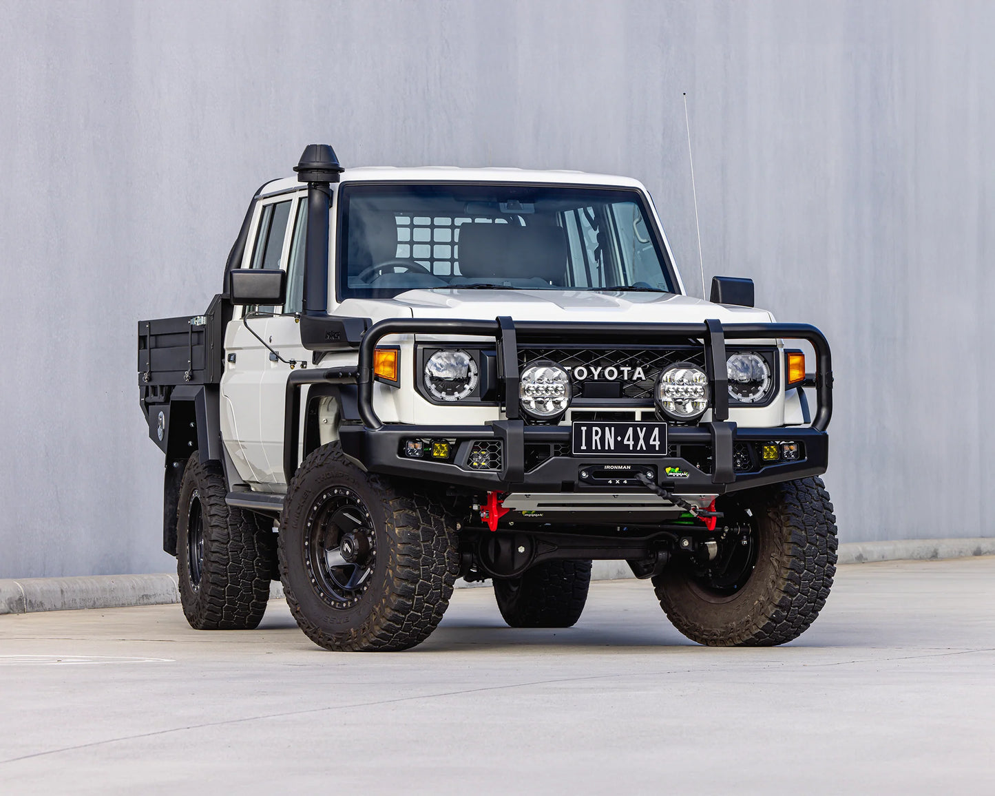 IRONMAN 4X4 APEX BULLBAR TOYOTA LANDCRUISER 79 SERIES FACELIFT