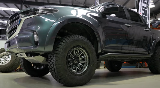 BEIHOUSE Isuzu MY21+ D-Max Rock Sliders