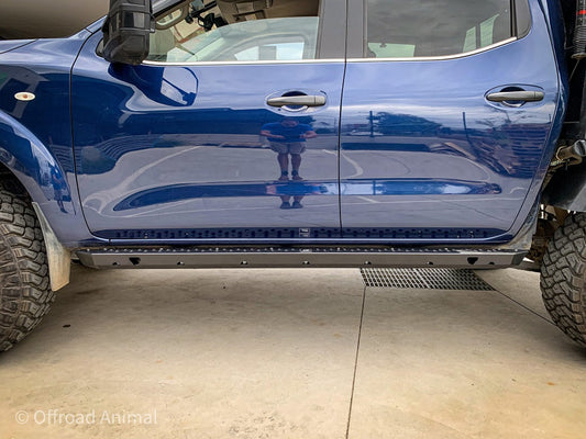 Offroad Animal Rock Sliders, Nissan Navara NP300 Dual cab 2015-2023