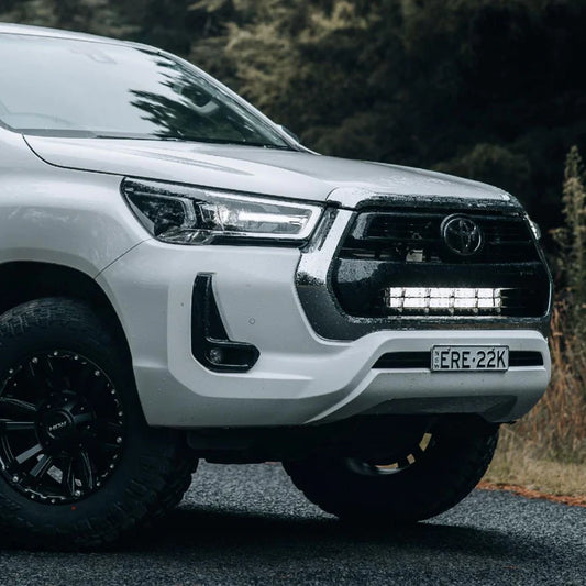 Trailbait - N80 Hilux Behind-Grille Light Bar