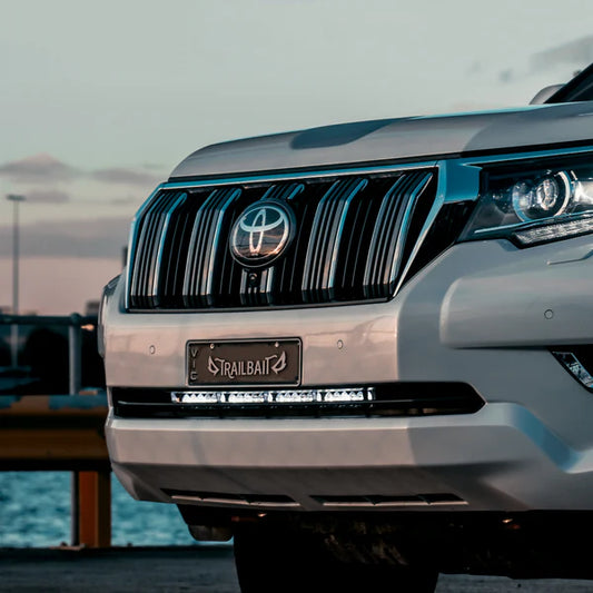 Toyota Prado Behind-Grille Light Bar