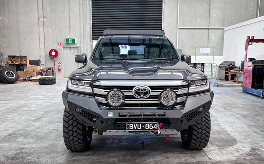 Predator Bull bar, Suitable for Toyota Land Cruiser 300 Series, 2021 on