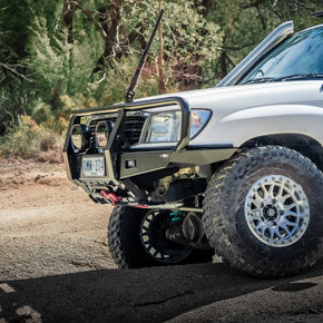 Toyota Landcruiser 105 Series Front Bar - The Cruiser Company