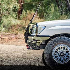 Toyota Landcruiser 105 Series Front Bar - The Cruiser Company