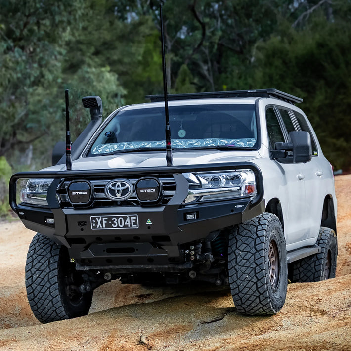 The Cruiser Company 200 Series Facelift Bull Bar