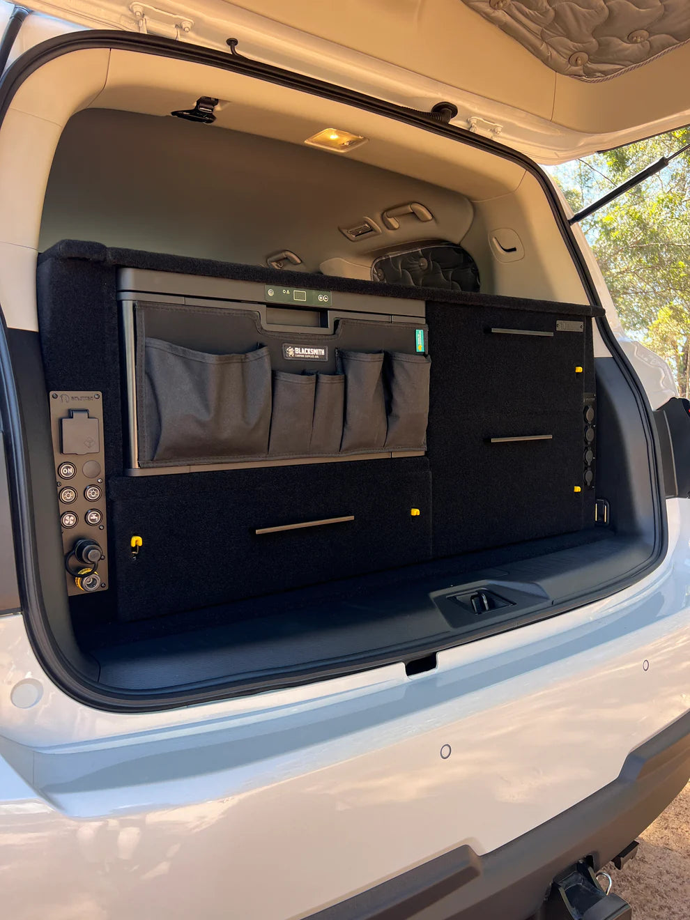 Ford Everest UA - Drawers