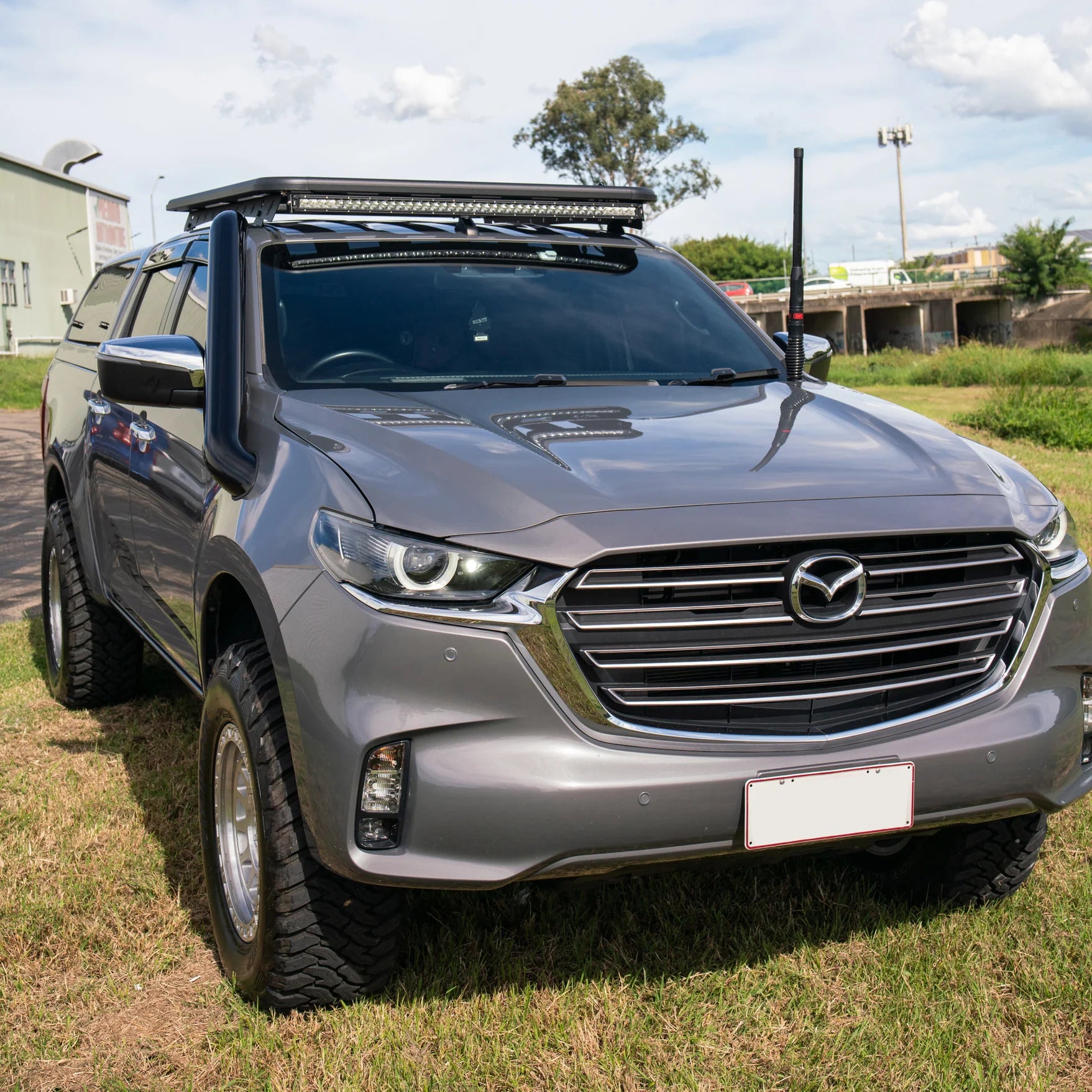 MAZDA BT50 2020 ONWARDS STAINLESS SNORKEL AND ALLOY POD FILTER AIRBOX KIT (SHORT & MID ENTRY AVAILABLE)