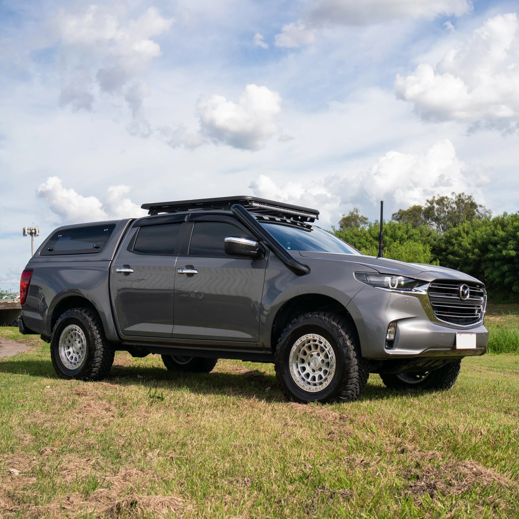 MAZDA BT50 2020 ONWARDS STAINLESS SNORKEL AND ALLOY POD FILTER AIRBOX KIT (SHORT & MID ENTRY AVAILABLE)