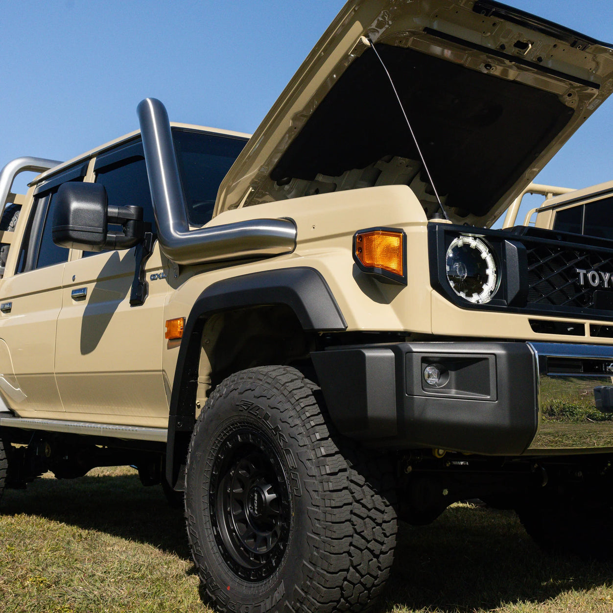 Fabulous Fabrication Toyota Landcruiser Facelift 70 Series Stainless Snorkel