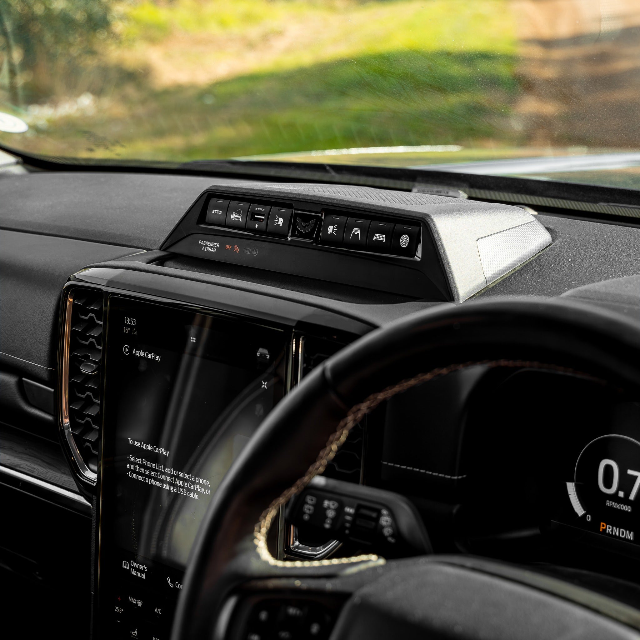 SWITCH PANEL TO SUIT NEXT-GEN FORD RANGER & EVEREST