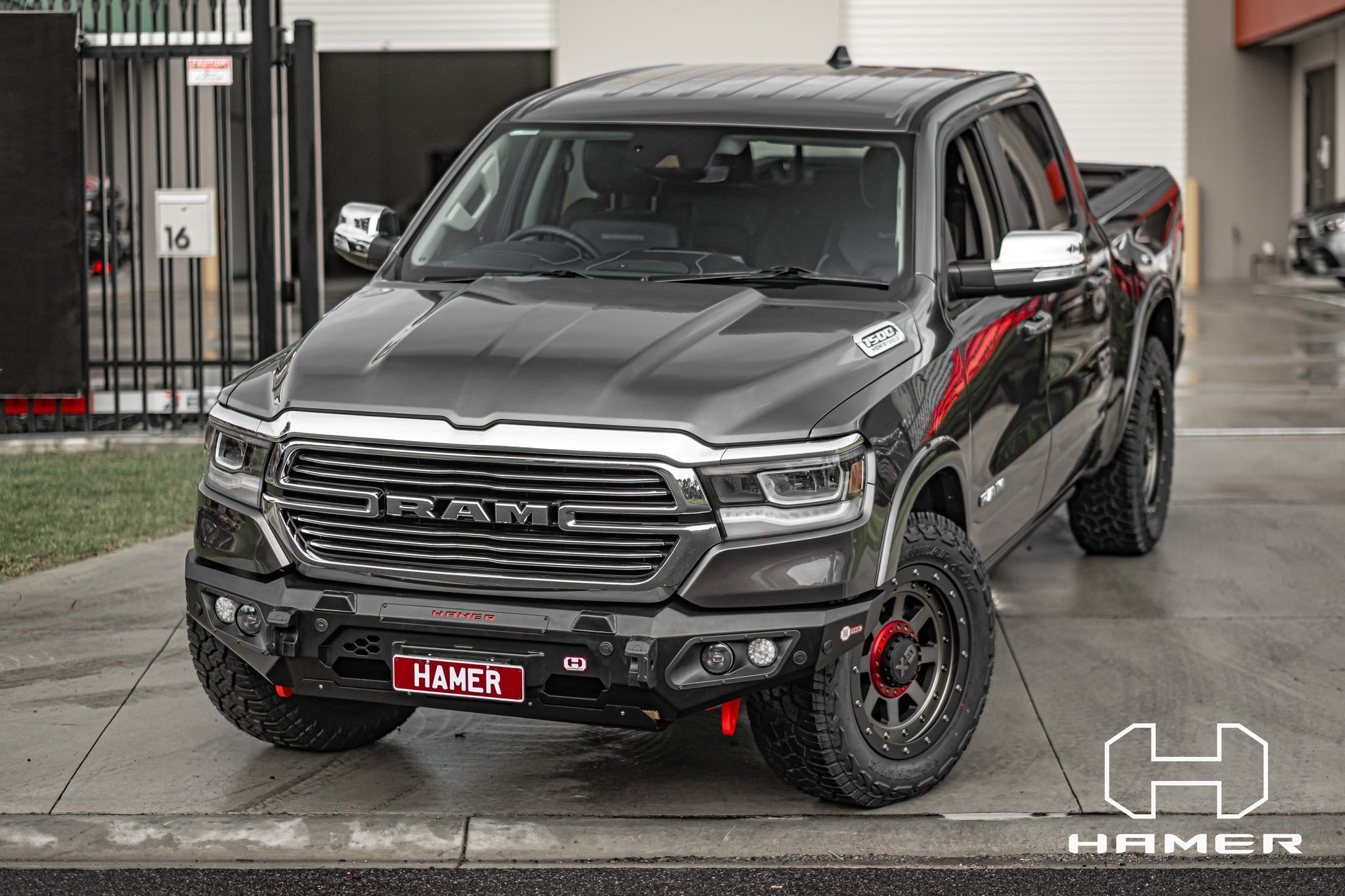 HAMER KING SERIES BULL BAR TO SUIT DODGE RAM 1500 (2021-ON)