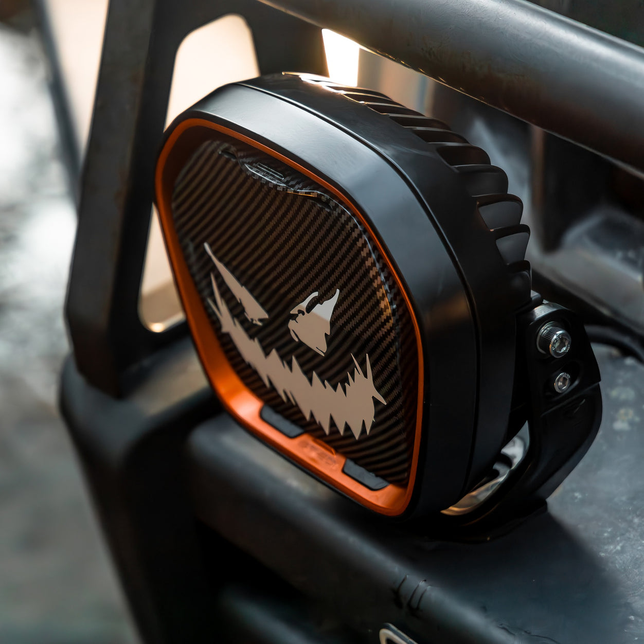 TYPE-X EVO CARBON FIBRE COVER (HALLOWEEN SMILEY)