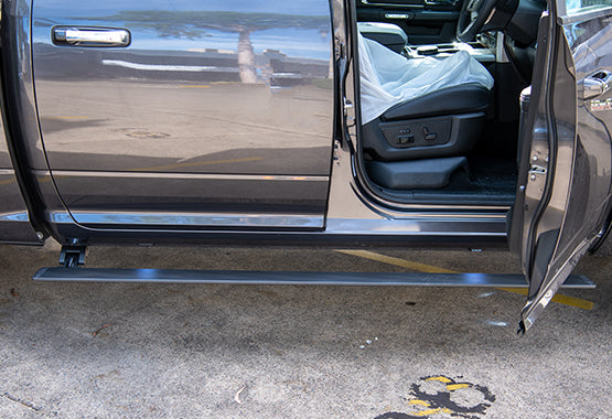 RAM DT Electric Side Steps: E-Boards – Running Boards