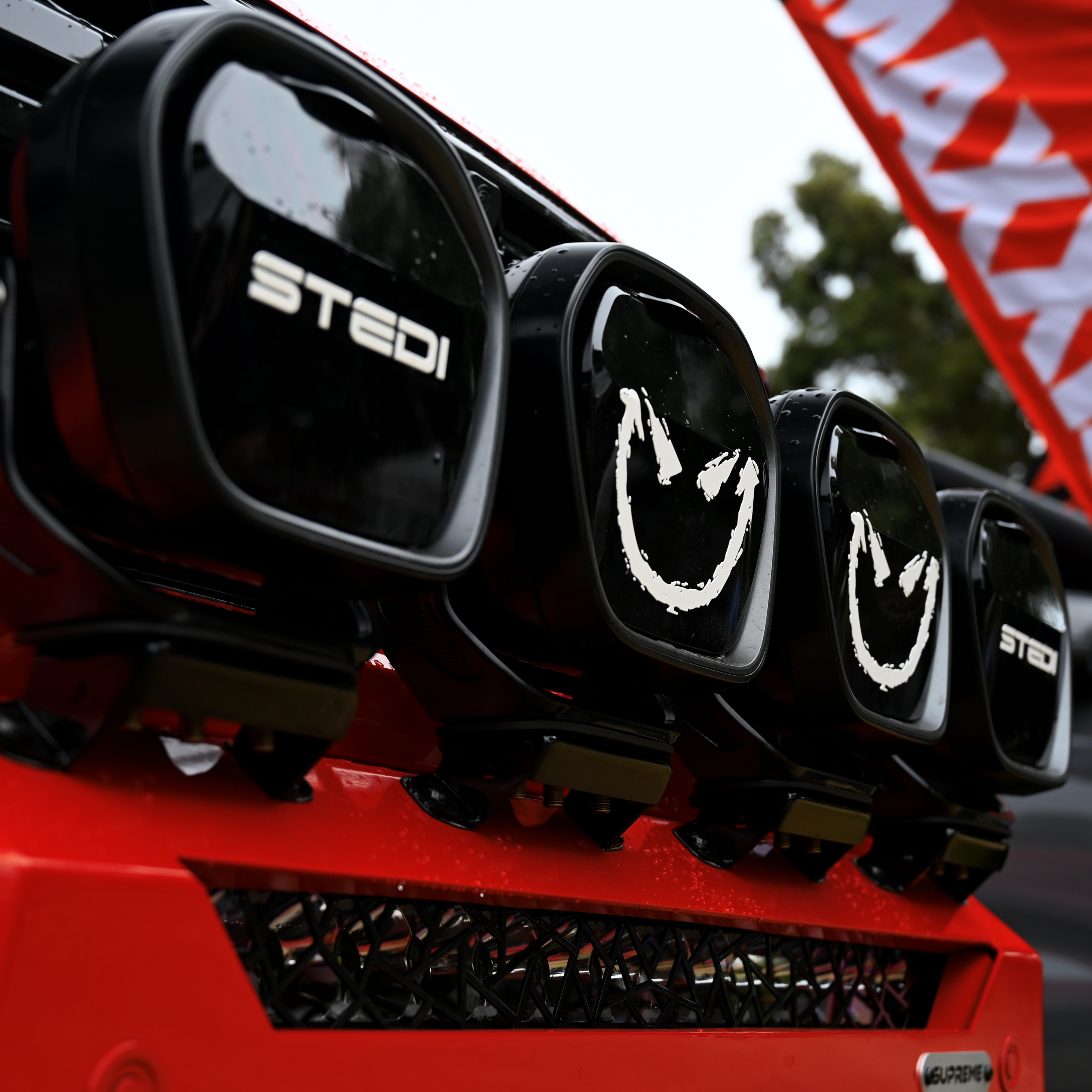 SUPREME | X-SERIES BULL BAR – NEXT GEN RAPTOR