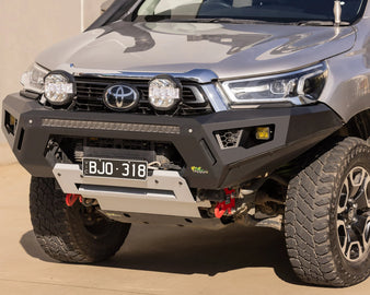 IRONMAN RAID BULL BAR - TOYOTA HILUX N80 2020+