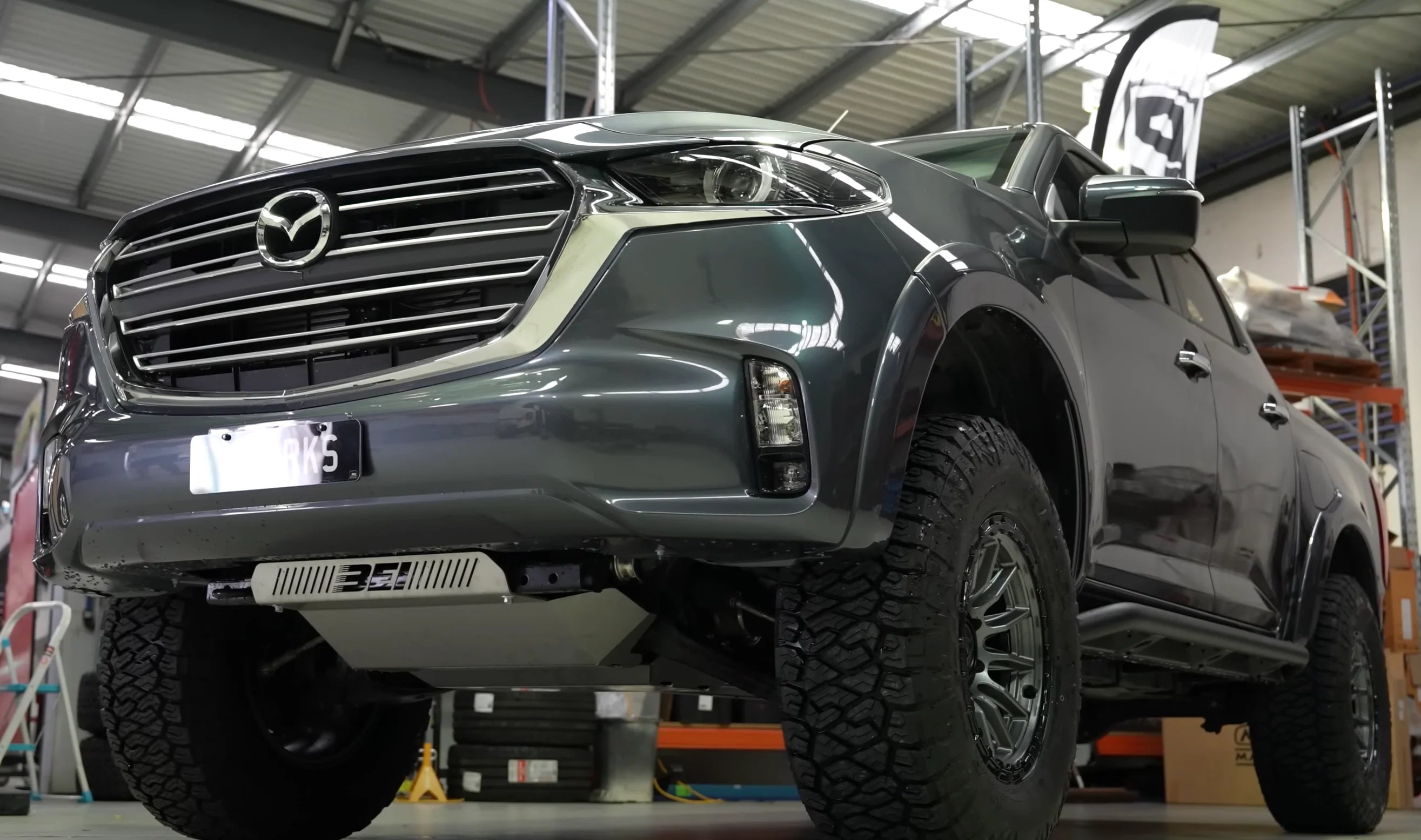 BEIHOUSE Isuzu MY21+ D-Max Rock Sliders