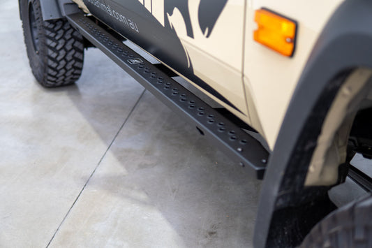 Offroad Animal Rock Sliders Welded Assembly, suitable for Toyota Land Cruiser 78 and 79 Series, 2007 To current
