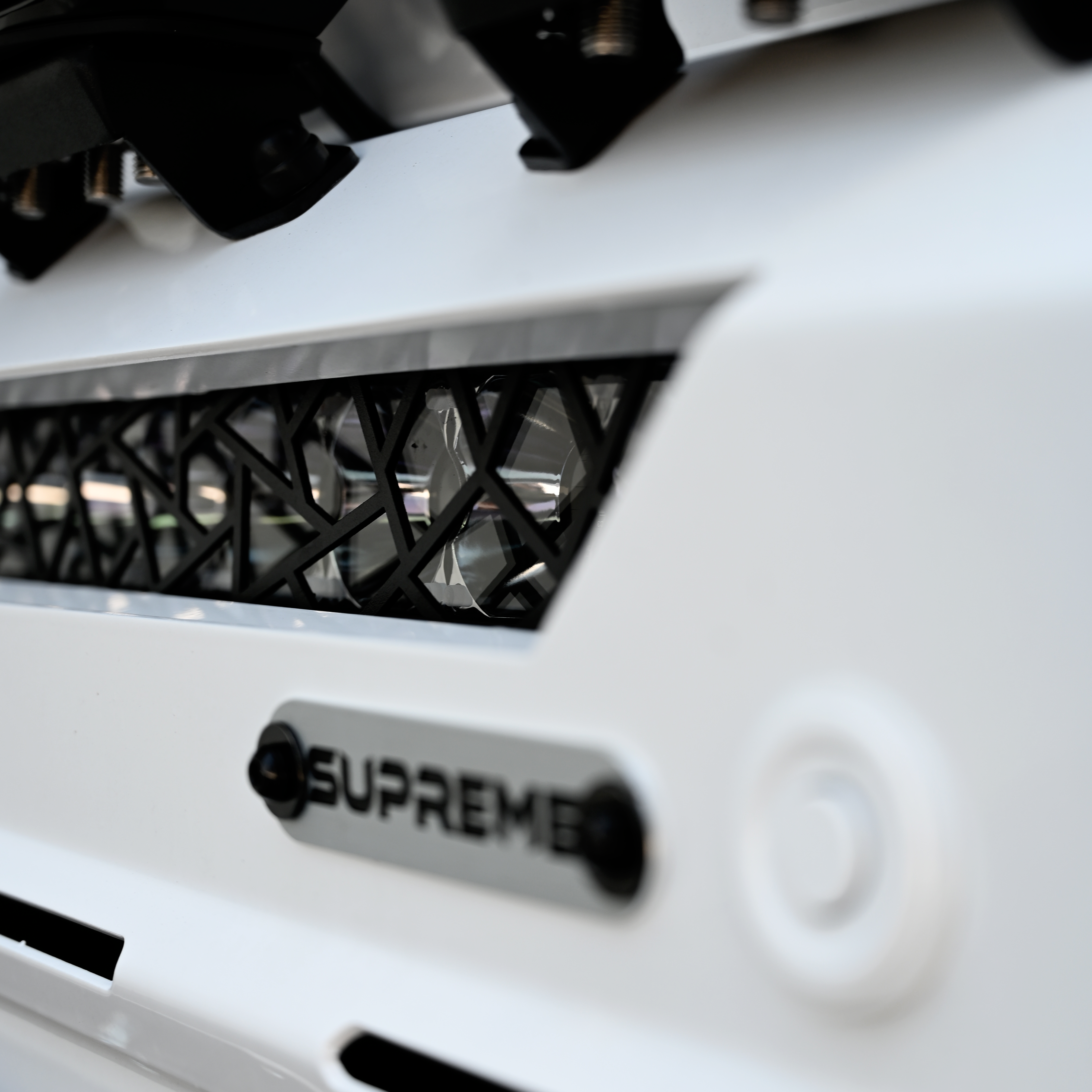 SUPREME | X-SERIES BULL BAR – NEXT GEN RAPTOR