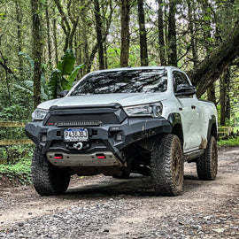 RIVAL 4X4 BULL BAR - HILUX GUN126