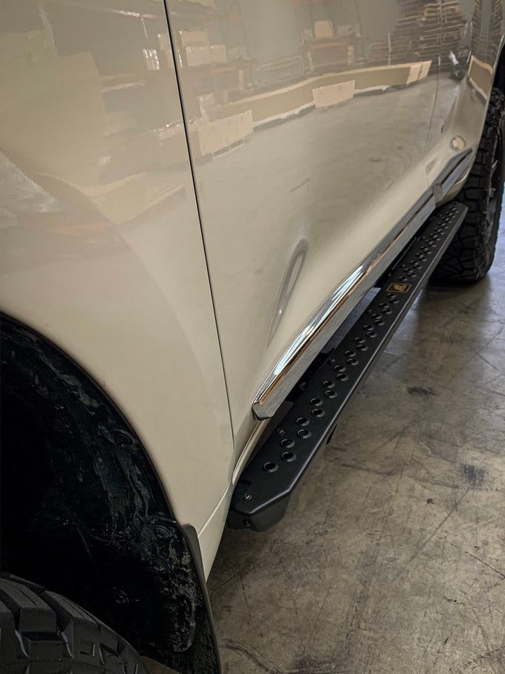 Toyota LC 200 Series Side Steps – precision-offroad-4x4