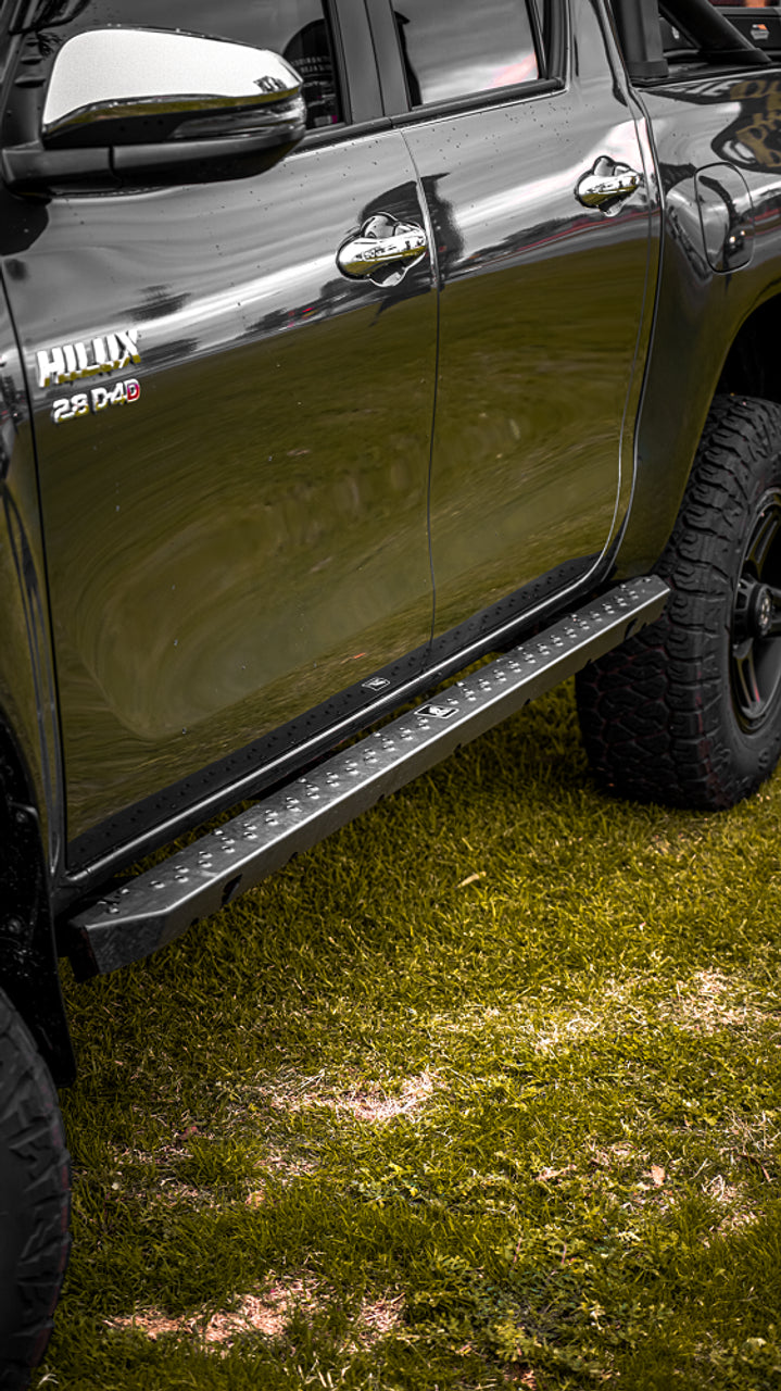Offroad Animal Rock Sliders, Suitable for Toyota Hilux N80, 2015 on