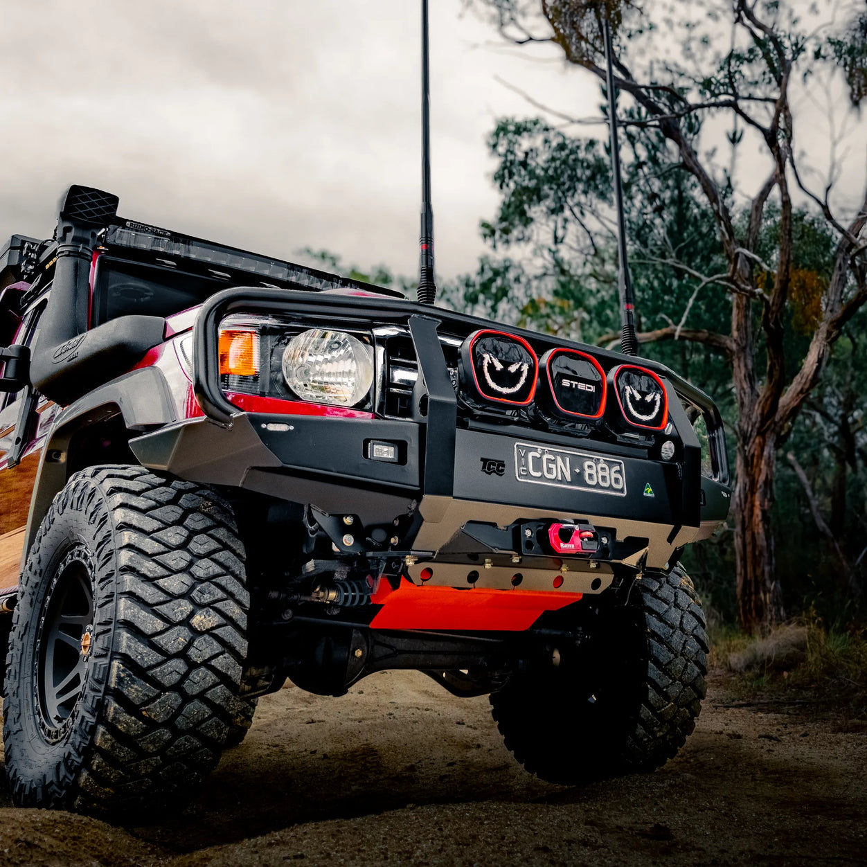 Toyota Landcruiser 70 Series Bull Bar – Pre-Facelift (2007-2024) Front Bar - The Cruiser Company