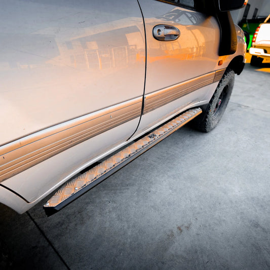 The Cruiser Company - Toyota Landcruiser 100 Series Side Steps