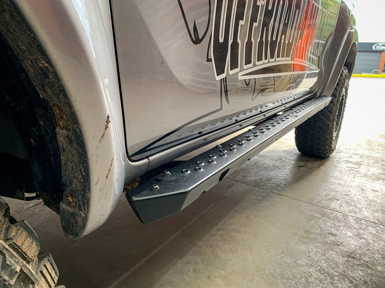 Offroad Animal Rock Sliders, Suitable for Toyota Hilux N80, 2015 on