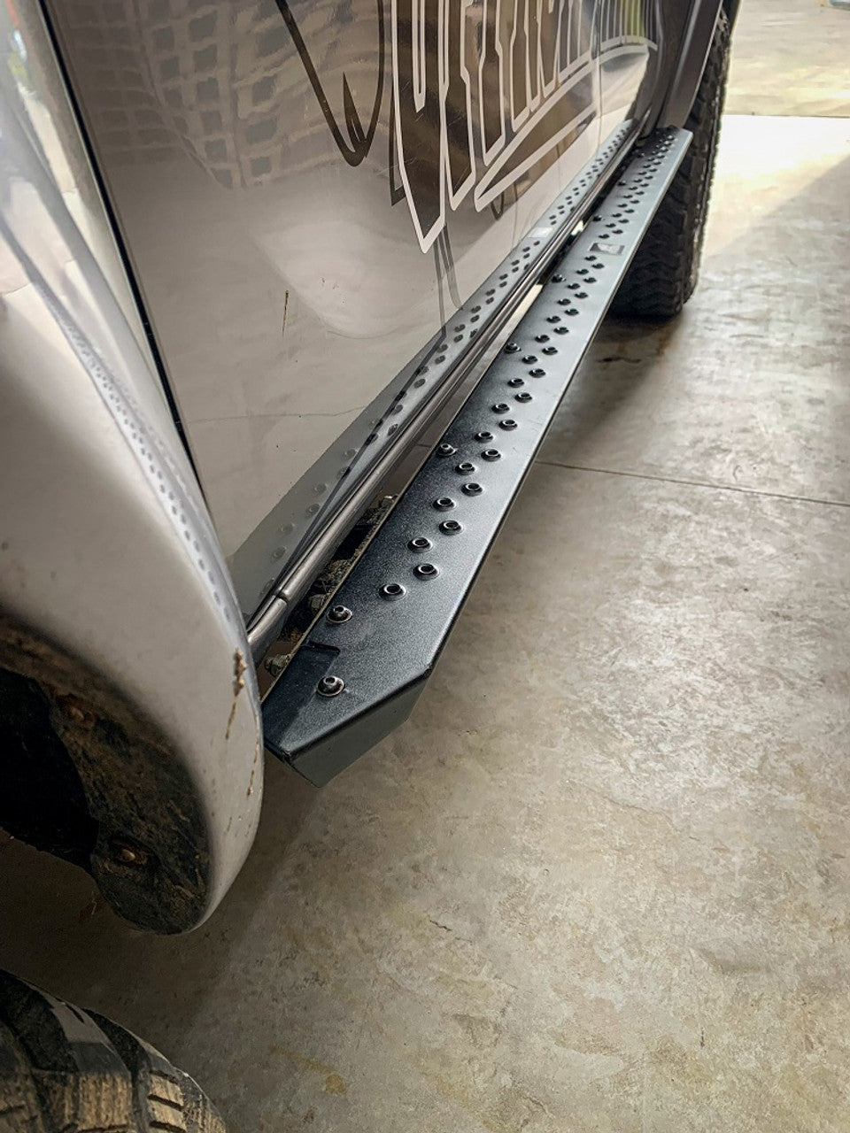 Offroad Animal Rock Sliders, Suitable for Toyota Hilux N80, 2015 on