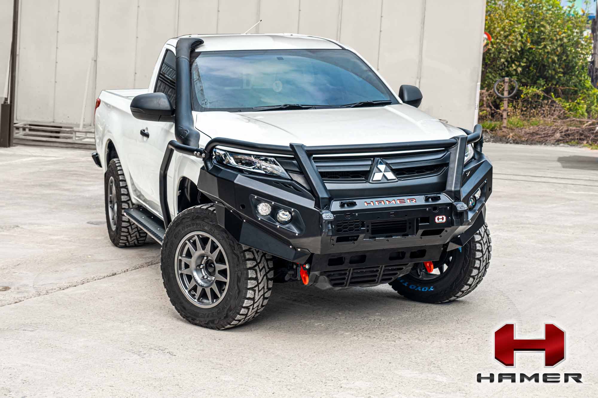 HAMER KING SERIES PLUS BULL BAR - MITSUBISHI TRITON MR 2018 ON