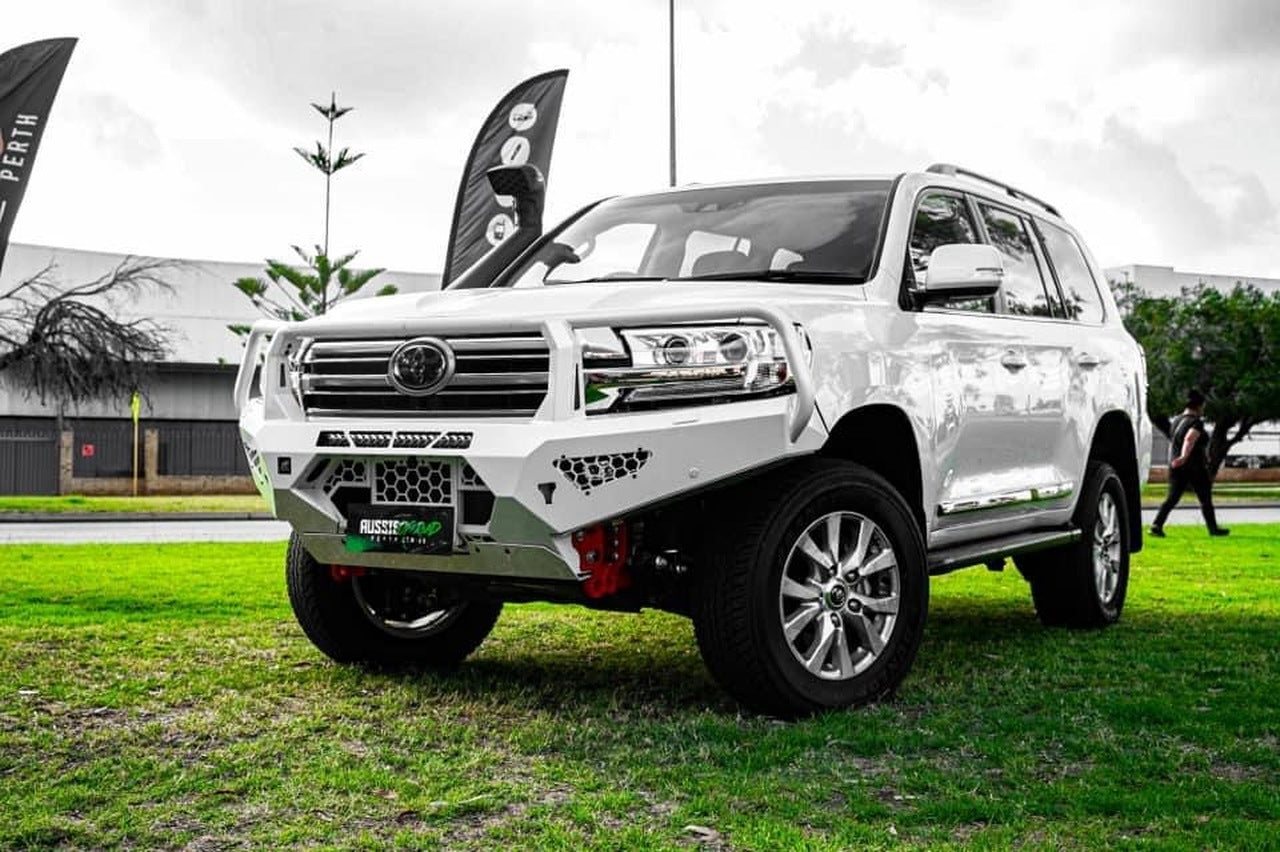 Toro Bull bar, Suitable for Toyota Land Cruiser 200 Series, 2015-2021