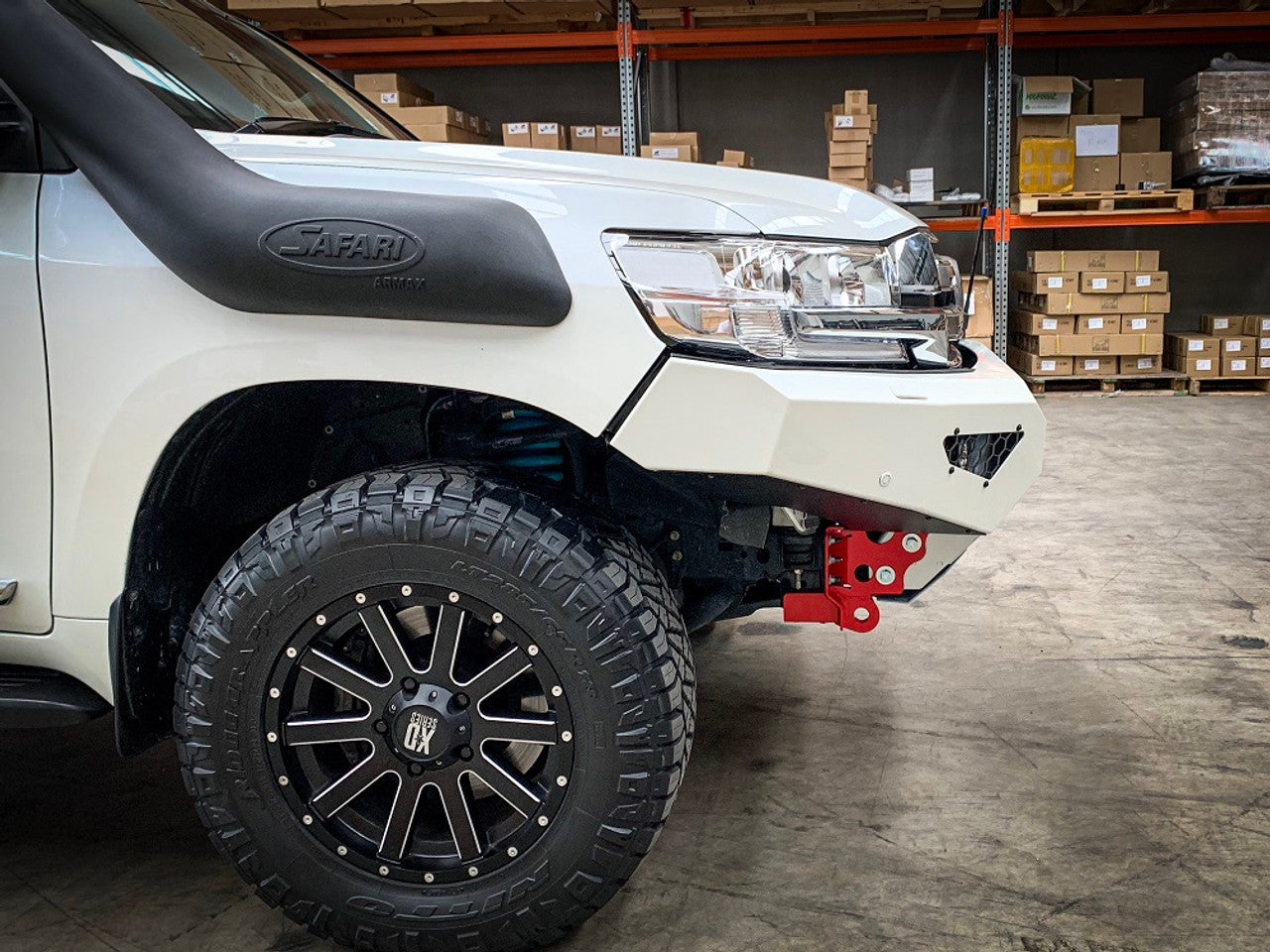 Predator Bull bar, Suitable for Toyota Land Cruiser 200 Series, 2015-2021