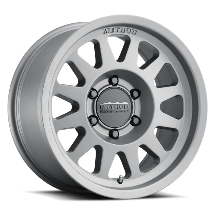 Method 704 | Trail | Titanium